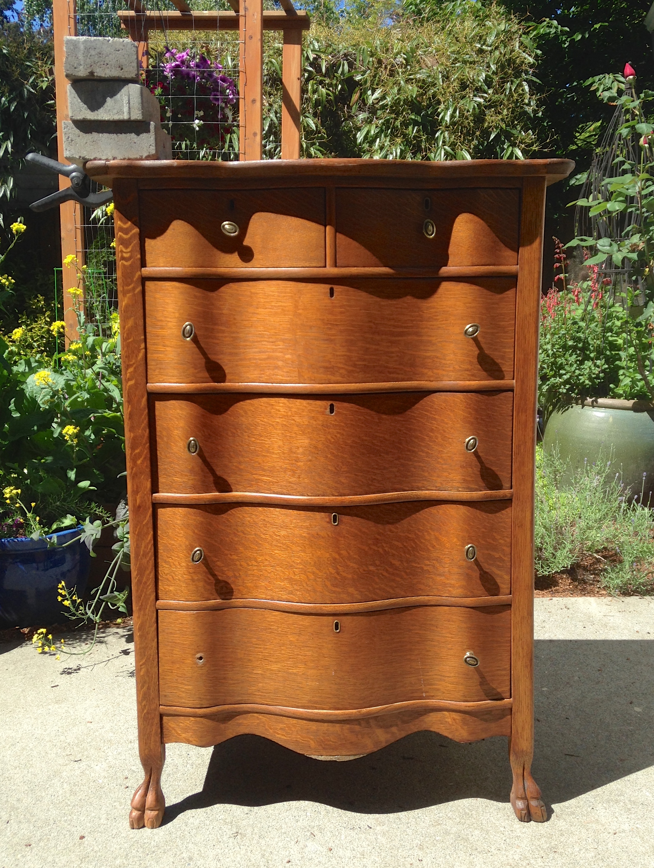 Serpentine Dresser In Antique White Saw Nail And Paint