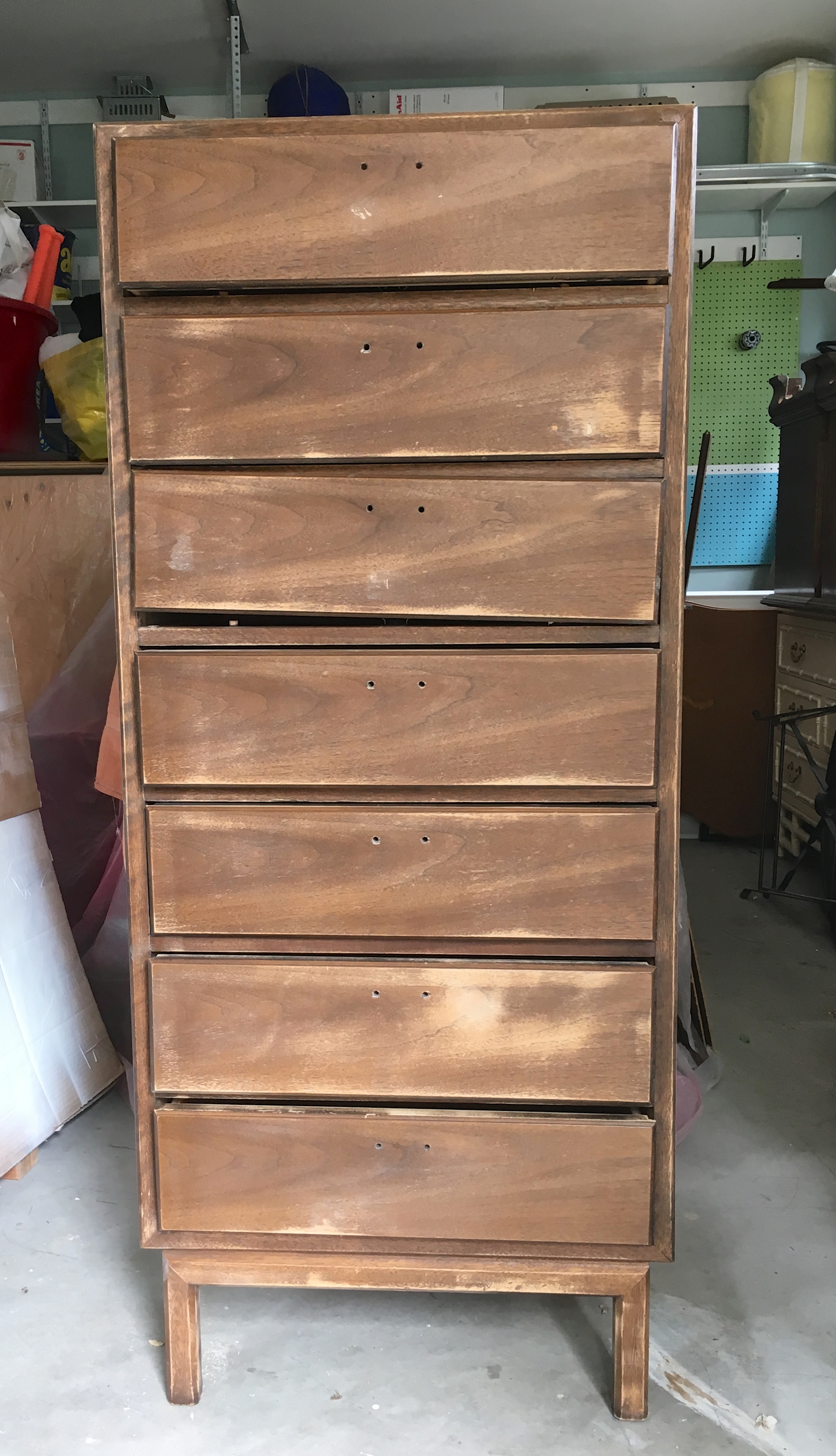 Broyhill Premier Dresser In Navy And White Saw Nail And Paint