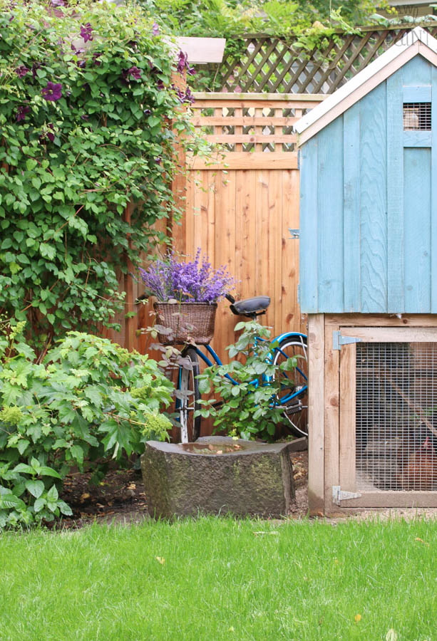 Saw Nail Paint Seattle Cottage Home Tour - Garden Chicken Coop